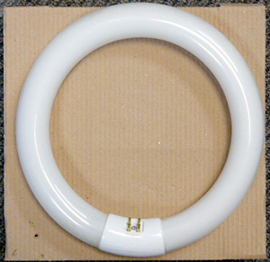 Replacement lamp For TT2200 and TT2400