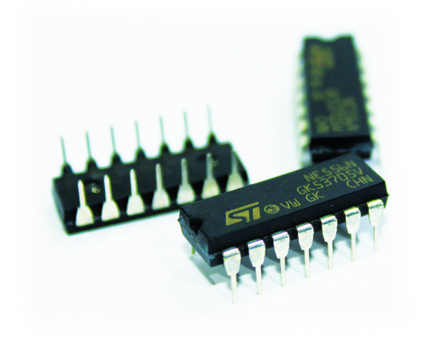 NE556 Timer Dual