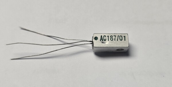 AC187 Germanium Transistor NPN